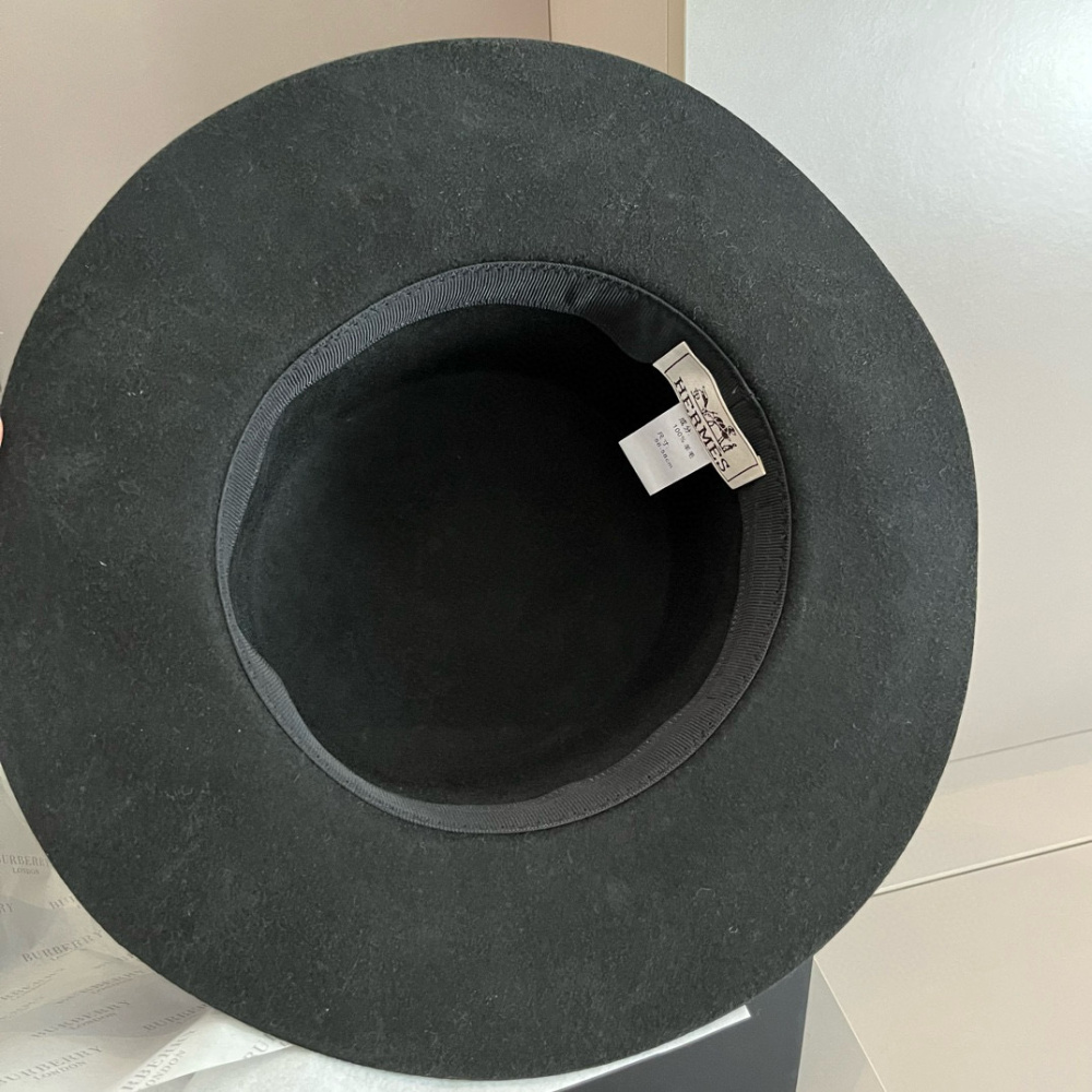 Chapéu Hermès Kelly Preto