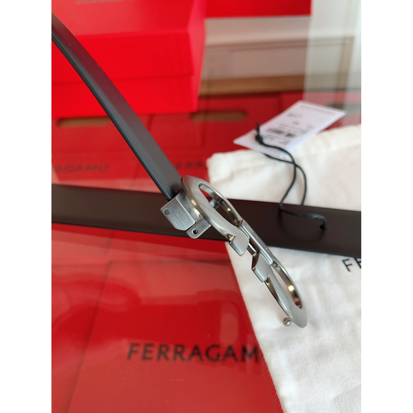 Cinto Salvatore Ferragamo Gancini Couro Liso Preto Fivela Prata 3,5cm