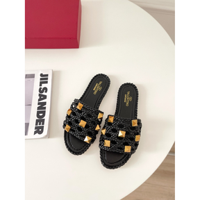 Sandália Valentino Garavani Braided Roman Stud Preta