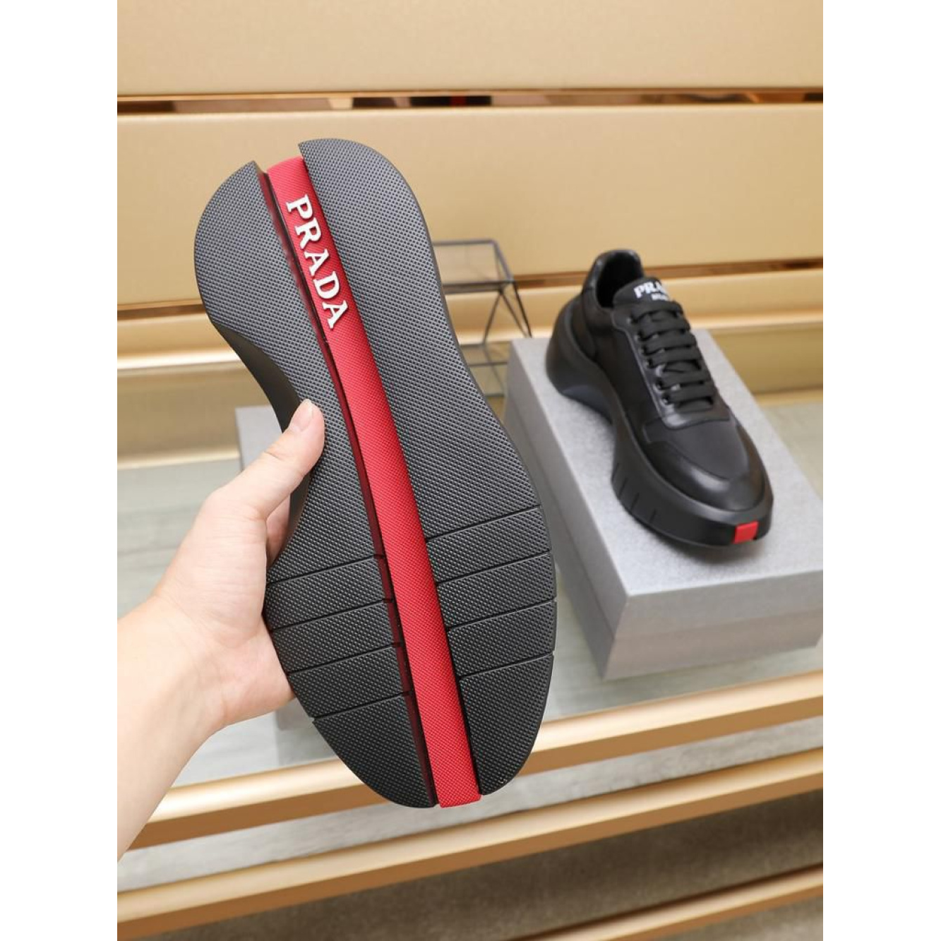 Prada Tênis em Preto