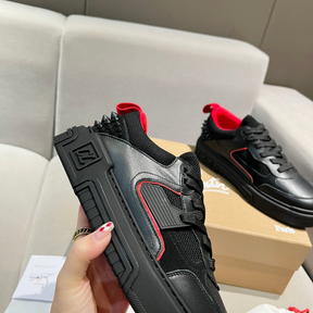 C. Louboutin Tênis Cano Médio Preto