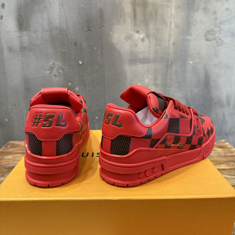 Tênis Louis Vuitton LV Trainer Sneaker Damier Pop Vermelho