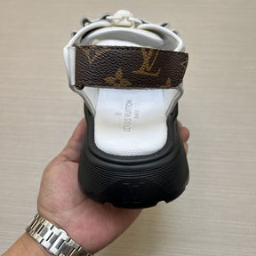 Chinelo Slide Louis Vuitton LV Flatform Chameleon Off Sandália
