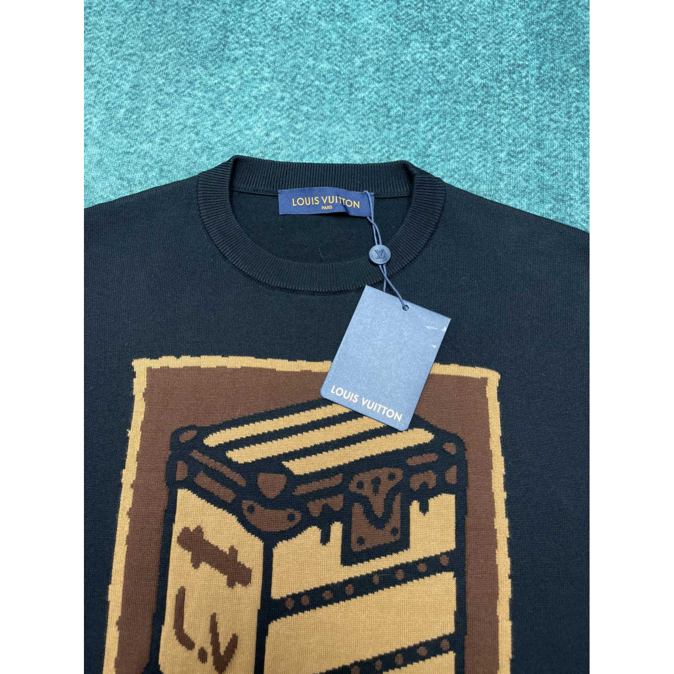Camiseta de Algodão Louis Vuitton Clássico Baú Louis Vuitton