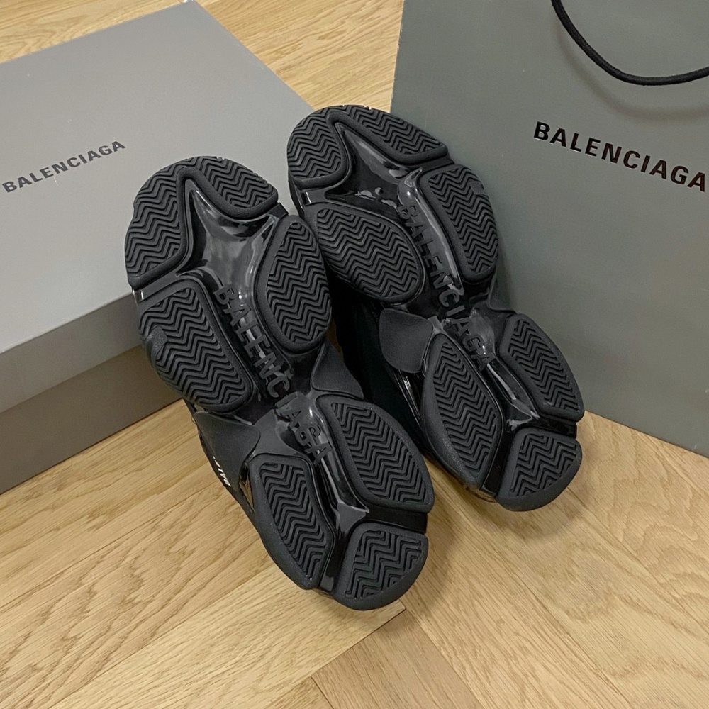 Balenciaga Triple S ALL BLACK/PRETO
