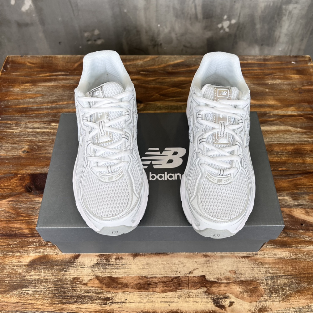 Tênis New Balance NB 740 Footpatrol Branco