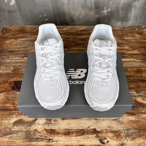Tênis New Balance NB 740 Footpatrol Branco