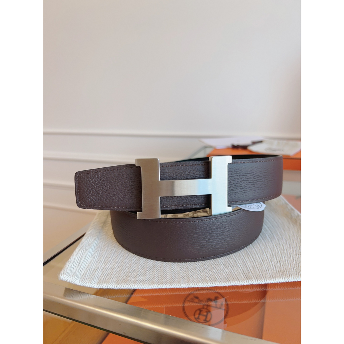 Cinto Hermès Constance e Correia Reversível em Couro 3.8cm Preto/Marrom Ferragem Prata