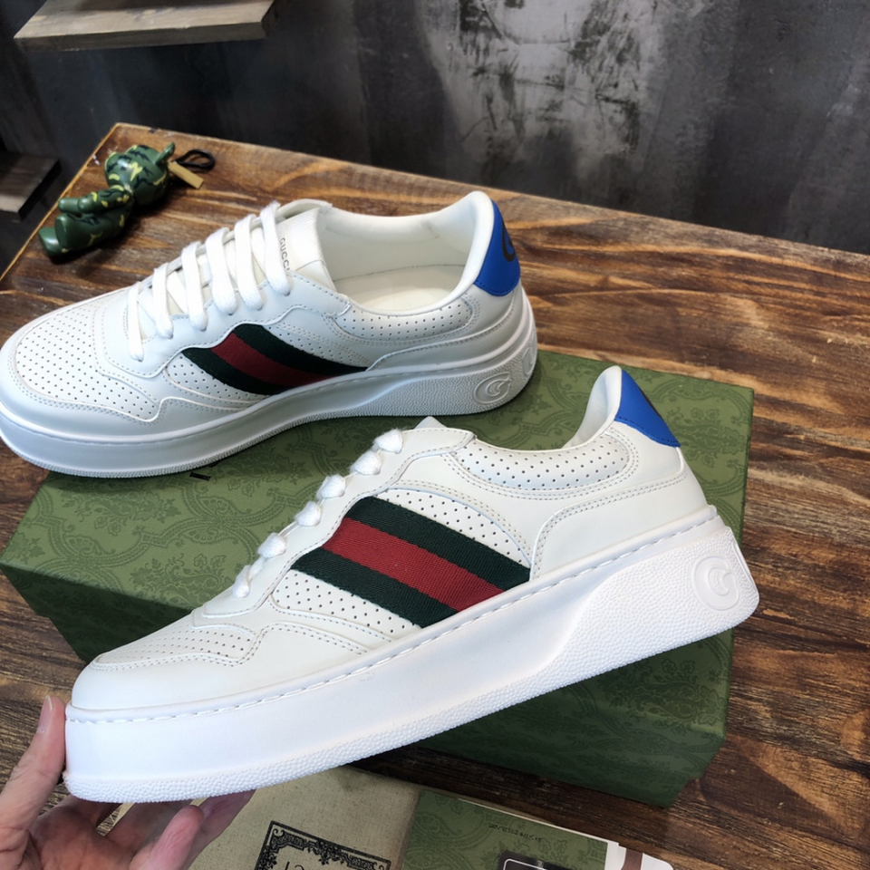 Gucci Sneaker GG Supreme Bandeira Tradicional