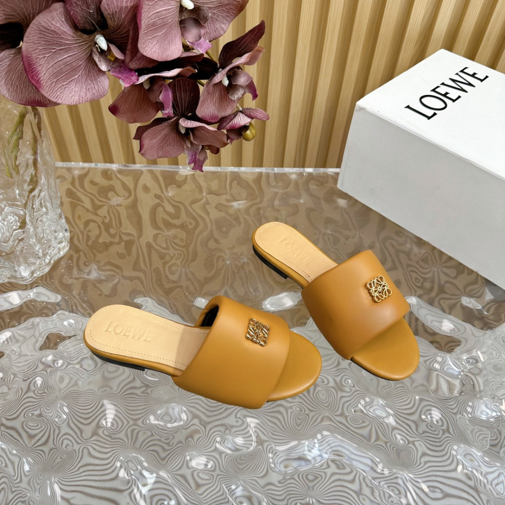 Sandália Loewe Anagram Padded Caramelo