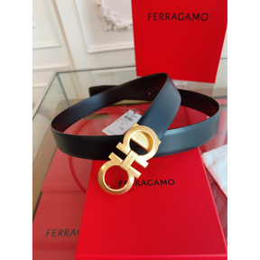 Cinto Salvatore Ferragamo Gancini Couro Liso Preto Fivela Dourada 3,5cm