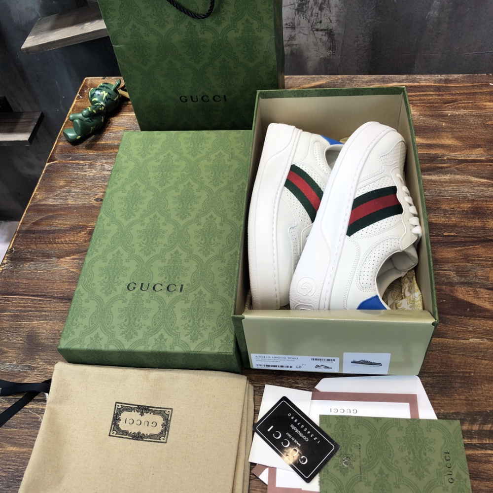 Gucci Sneaker GG Supreme Bandeira Tradicional