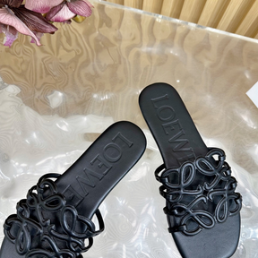 Sandália Loewe Slide Petal Anagram Preto