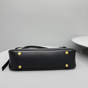 Bolsa Balenciaga de Ombro Bel Air em Soya 35x17x10cm (2 cores)