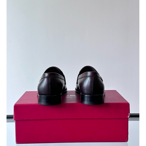 Sapato Mocassim Salvatore Ferragamo Social Vinho Couro com Fivela Gancini