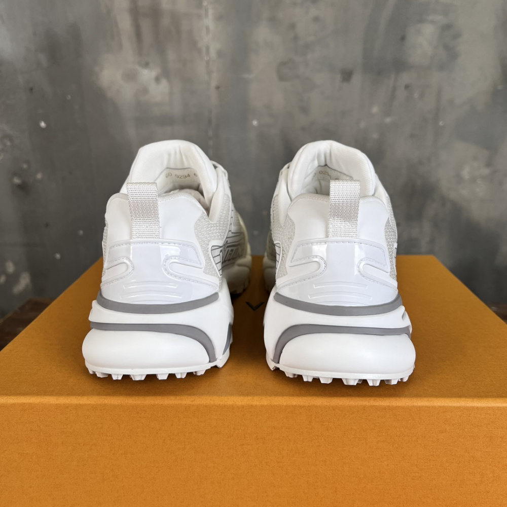 Tênis Louis Vuitton Runner Tatic Branco