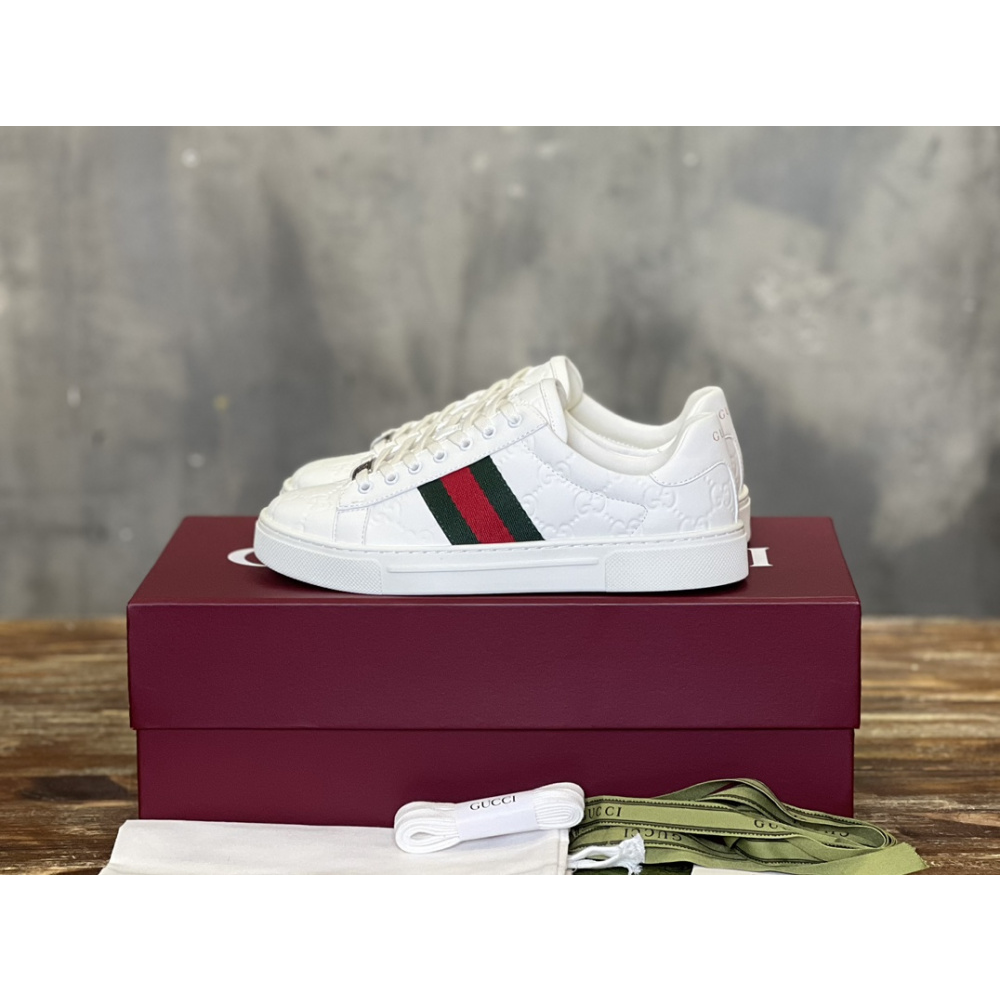 Gucci Sneaker Ace With Web Branco em relevo