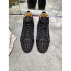 C. Louboutin Tênis Cano Alto