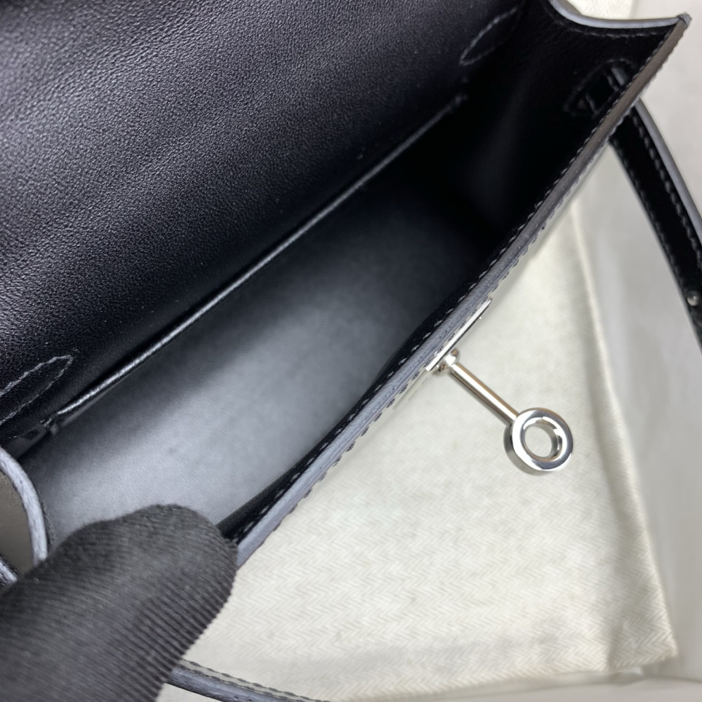 Bolsa Hermès Mini Kelly Ferragem Prata 20x15x9cm (6 cores)