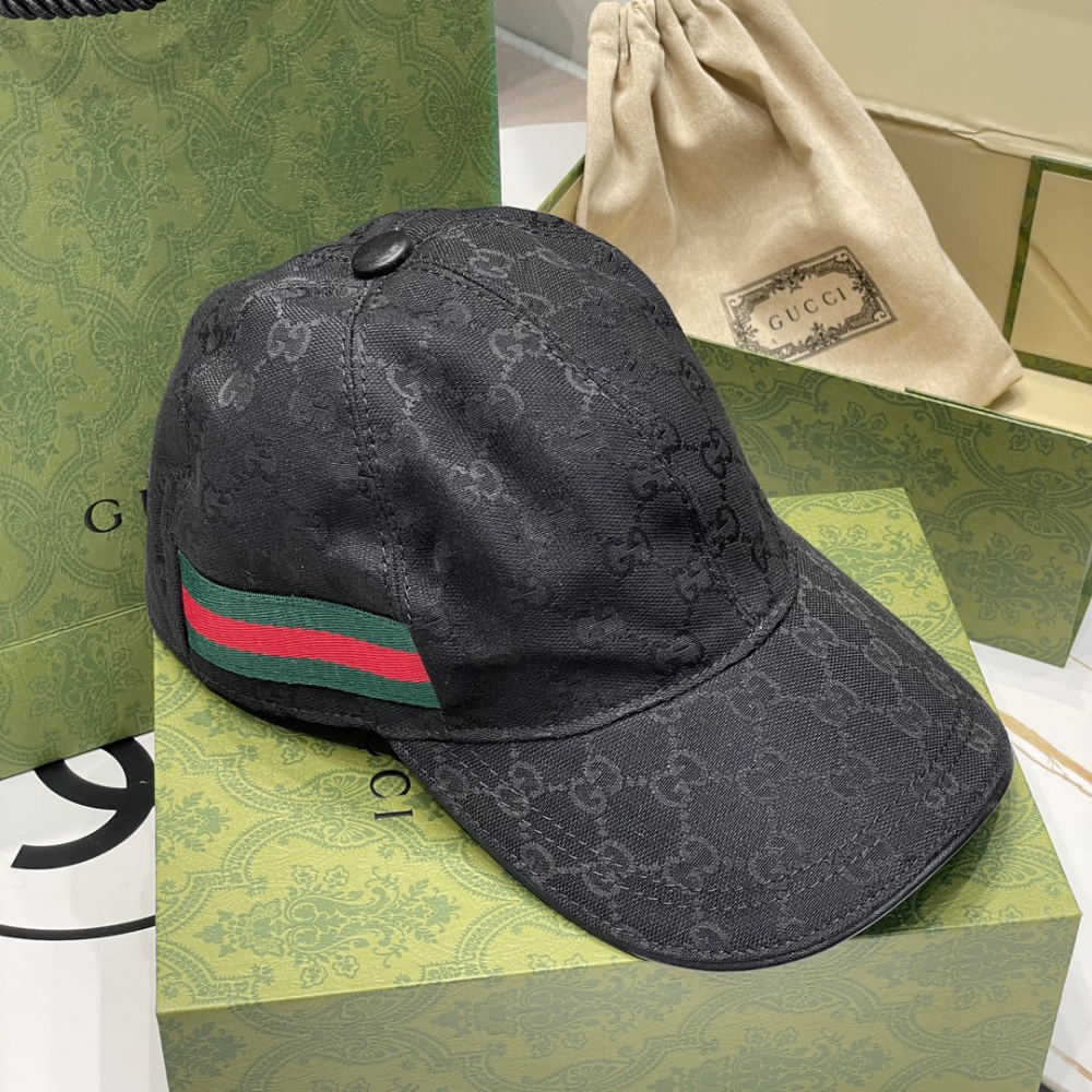 Boné Gucci Black GG Canvas Baseball