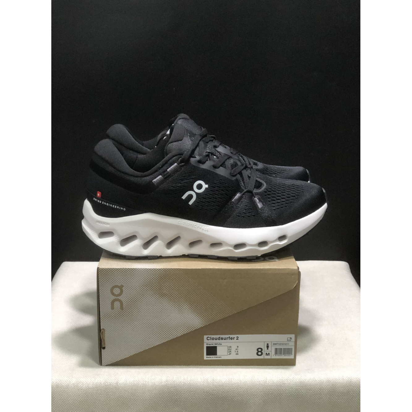 Tênis On Cloudsurfer 2 Preto/Branco