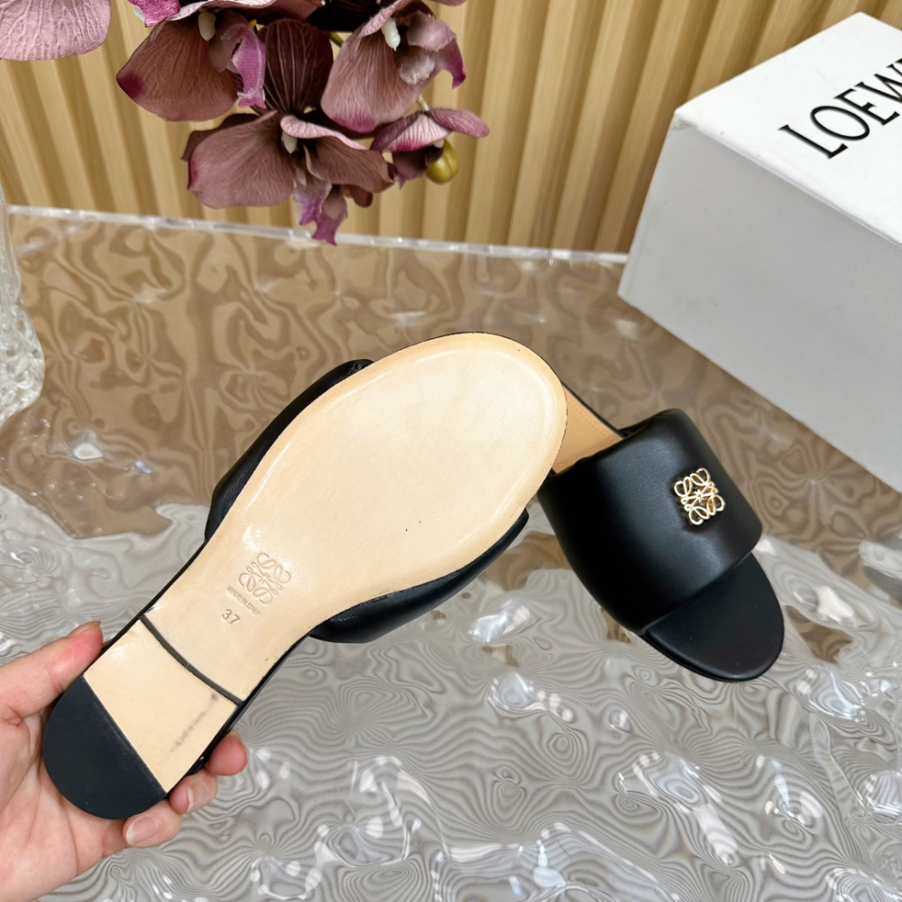 Sandália Loewe Anagram Padded Preto