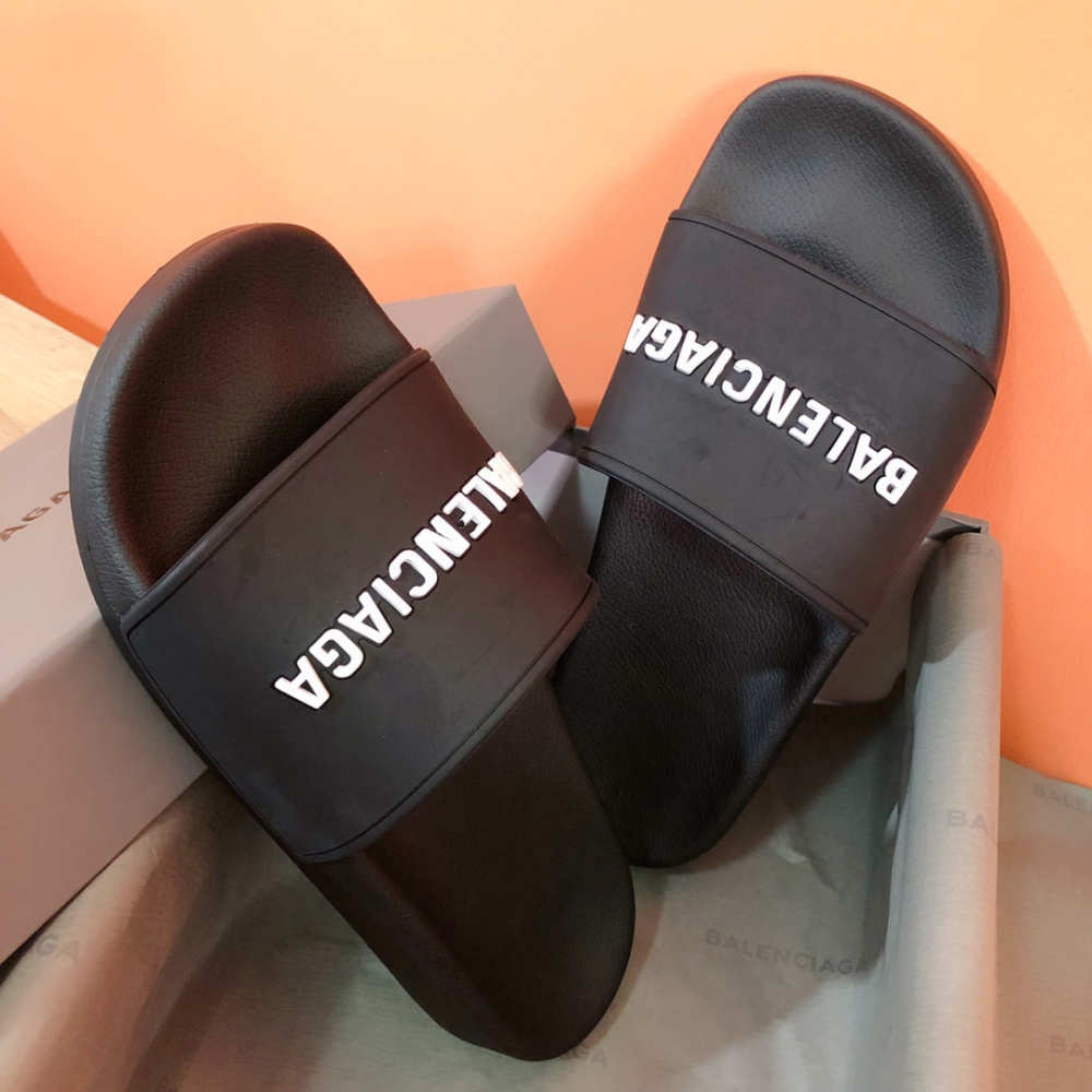 Chinelo/Sandália Balenciaga Preto