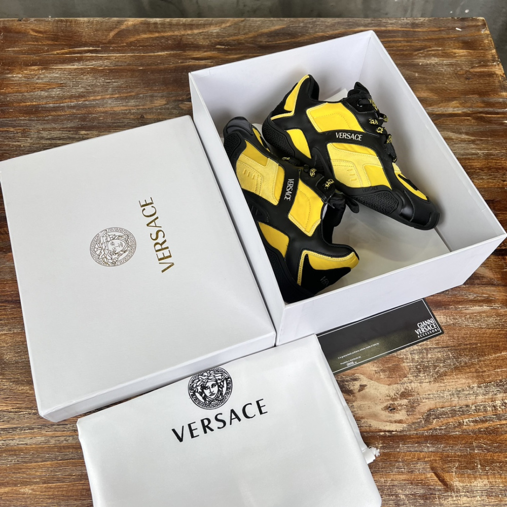 Tênis Versace Galaxia Preto/Amarelo