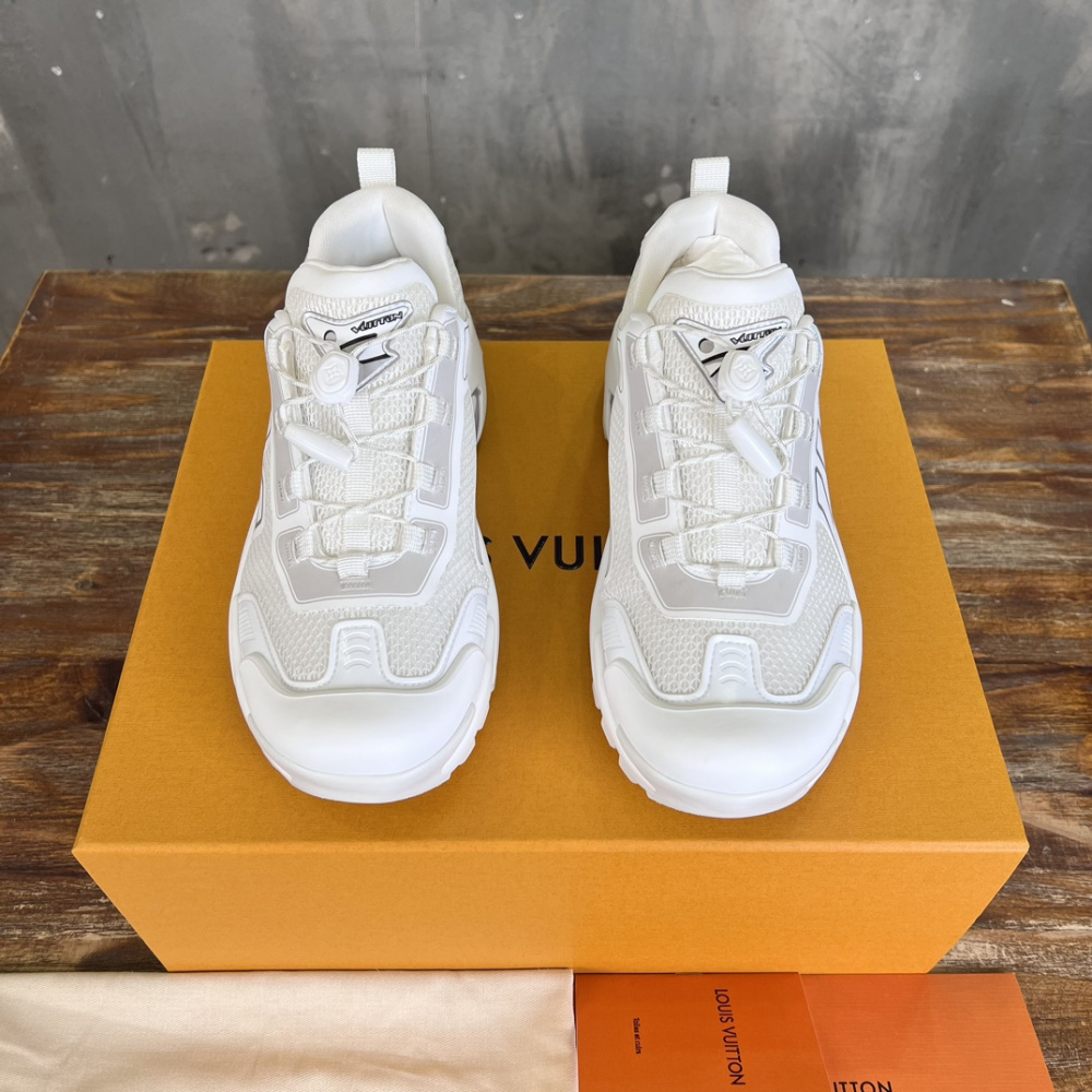 Tênis Louis Vuitton Runner Tatic Branco