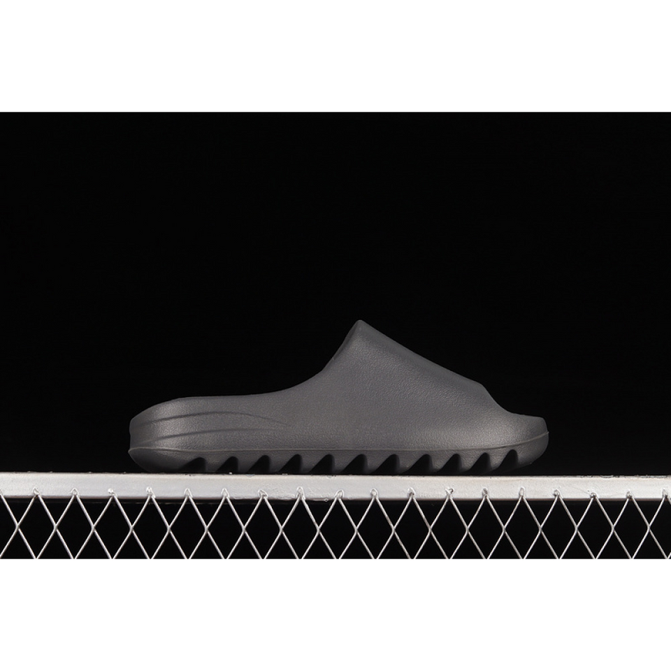 YEEZY SLIDES ONYX