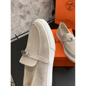 Tênis Hermès Slip-On Game em Camurça Branco Gelo