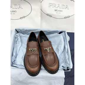 Loafer Prada em Couro escovado Ébano
