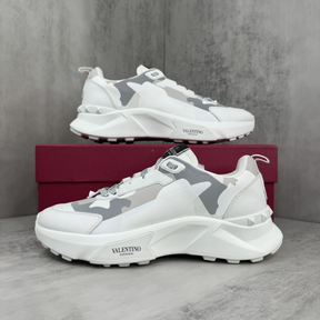 Tênis Valentino Garavani True Act Sneakers Branco/Cinza