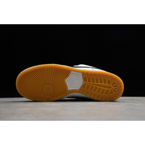 SB DUNK LOW ORANGE LABEL WHITE