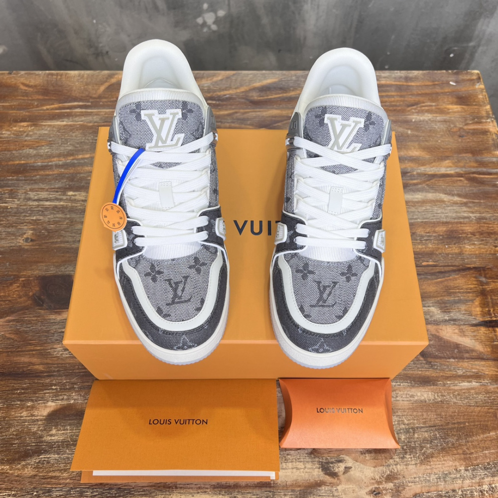 Tênis Louis Vuitton LV Trainer Tecido Preto/Cinza