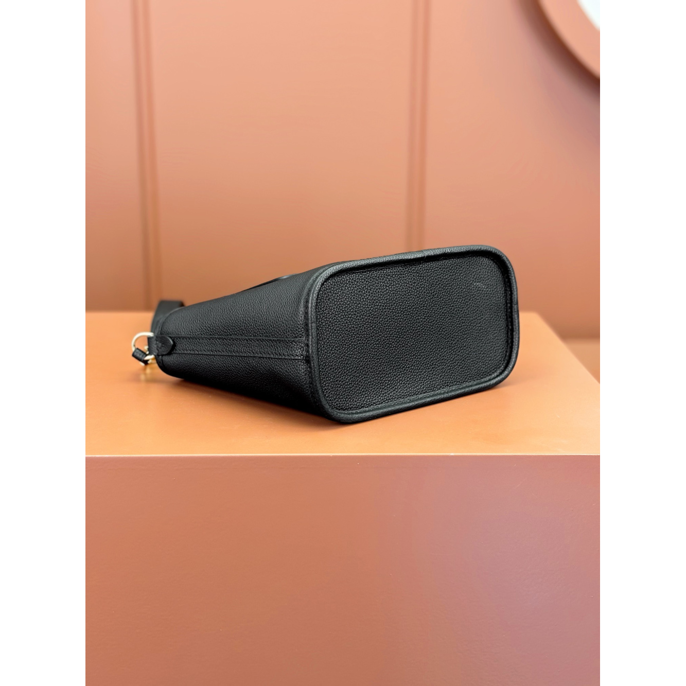 Bolsa Louis Vuitton Neverfull Inside Out PM LV (Preta, Marrom, Cinza) 24x14x9CM