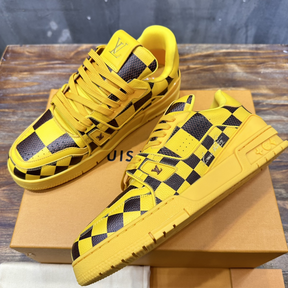 Tênis Louis Vuitton LV Trainer Sneaker Damier Pop Amarelo