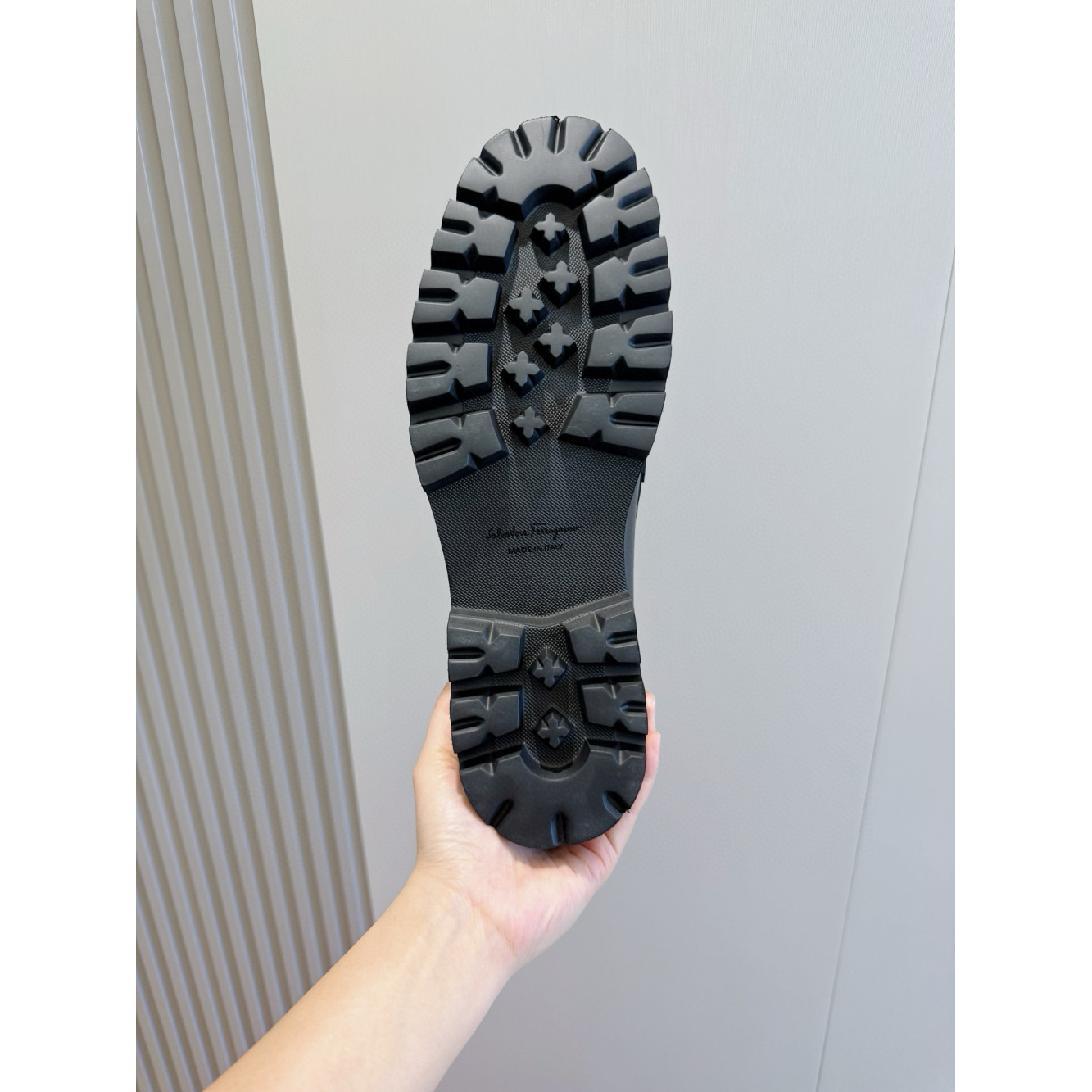 Salvatore Ferragamo Mocassim em Camurça Cinza