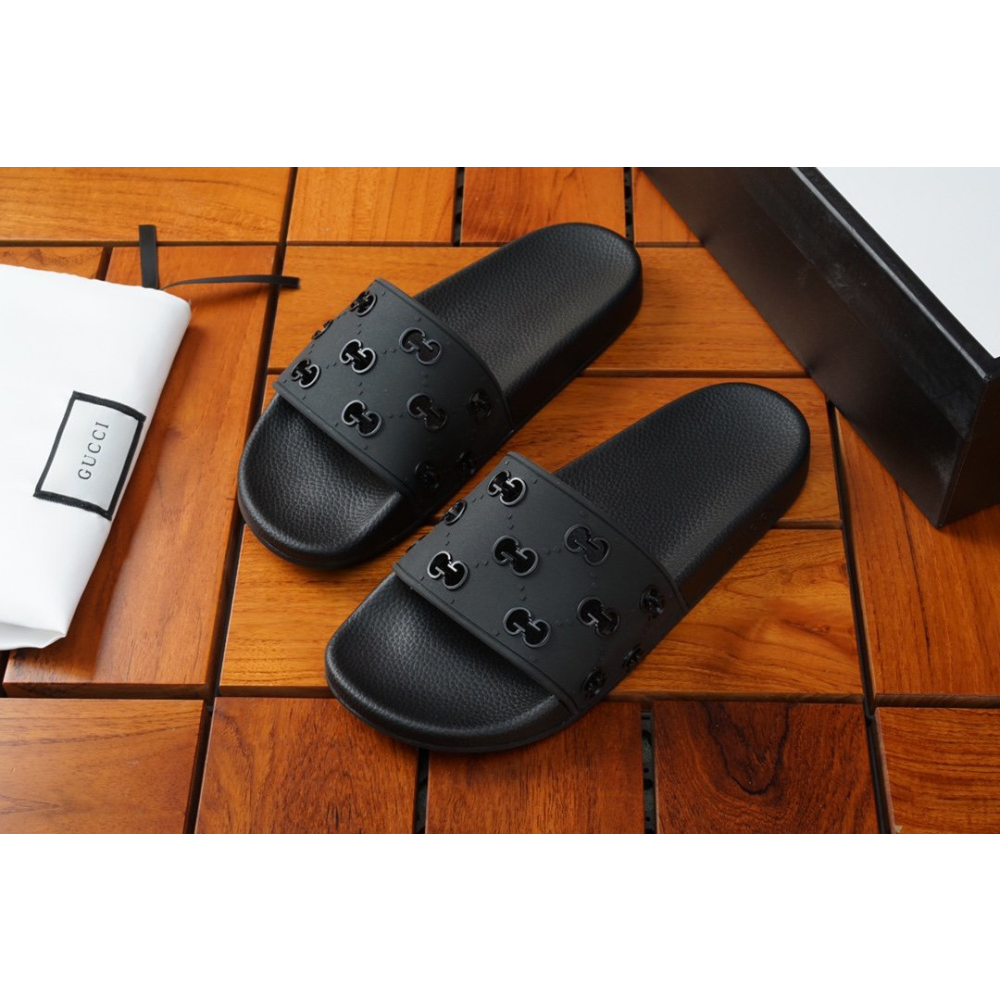 Chinelo Slide Gucci GG Preto Sandália